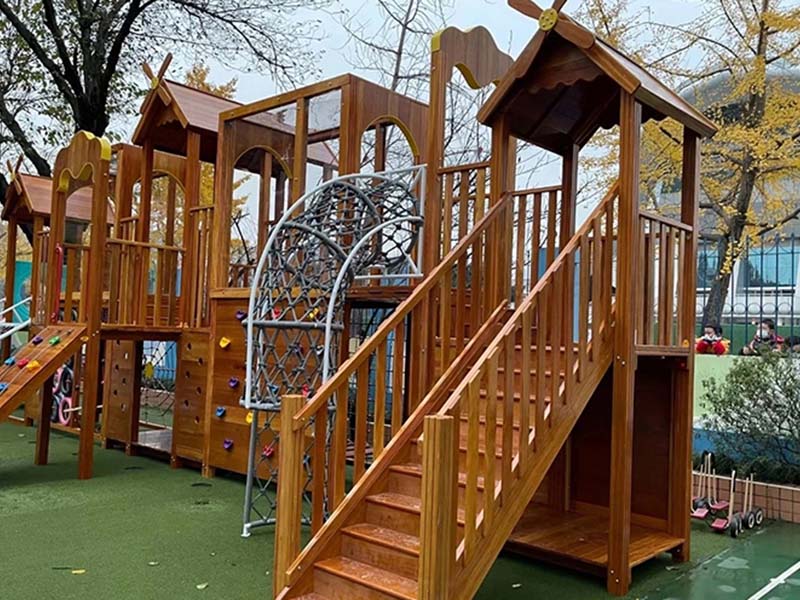 幼儿园大型木质组合滑梯