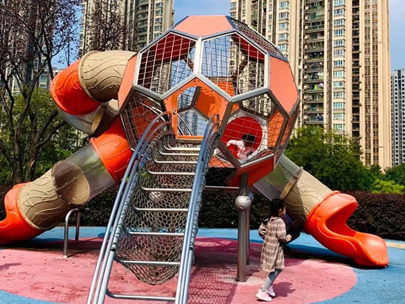 游乐场灯塔造型非标游乐设备