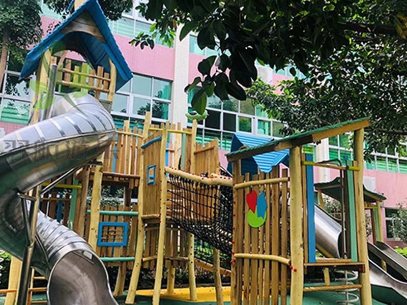 幼儿园木质攀爬滑梯>