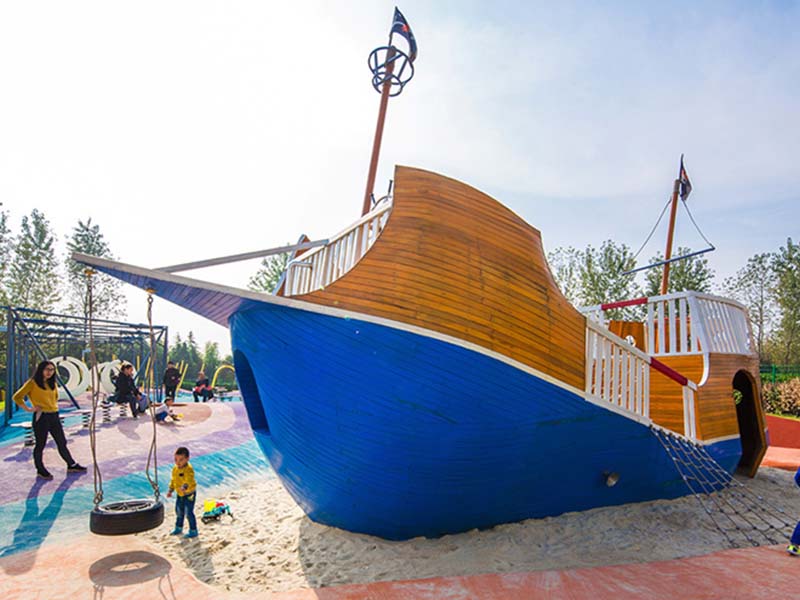 海盗船木质非标游乐设施