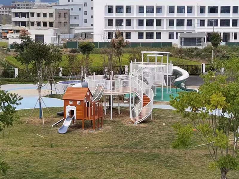 幼儿园户外游乐设备高清图