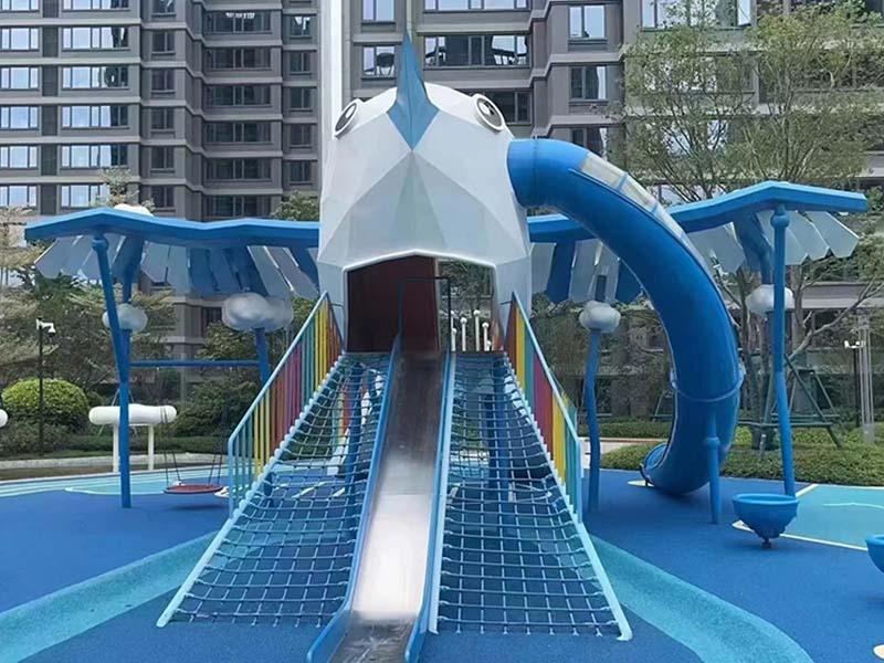 小鸟造型非标游乐设备侧面图