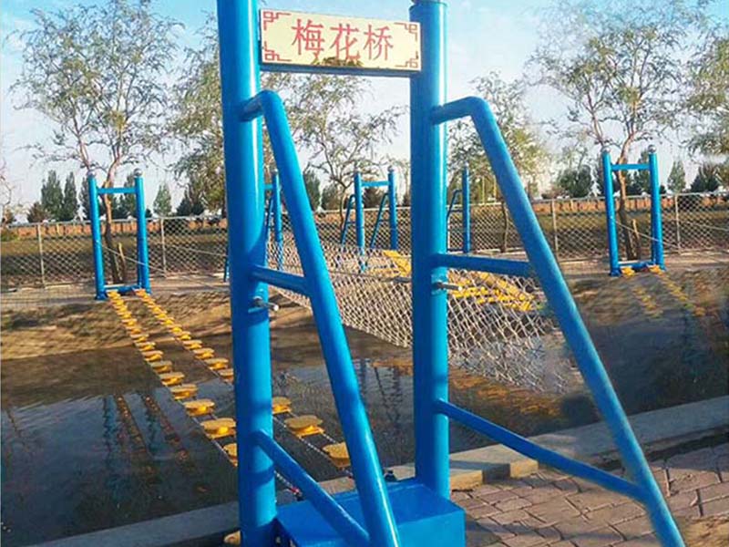 室外水上拓展设备