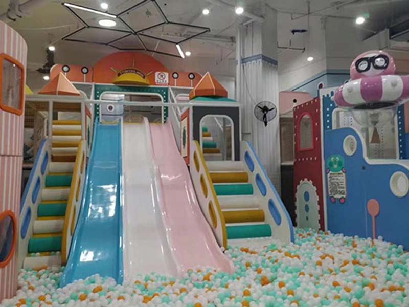 小型室内儿童淘气堡